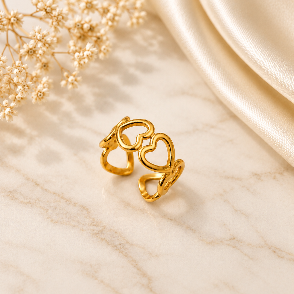 Gold heart ring white marble dried flowers